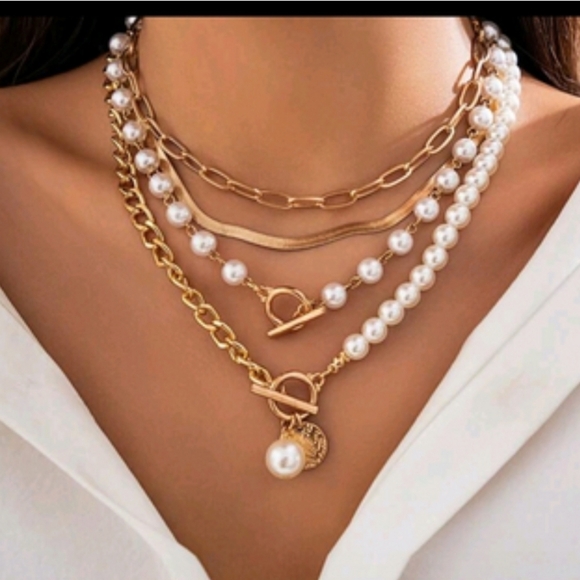 Jewelry - Today 11:30 EST Silent AMAZING SHOW